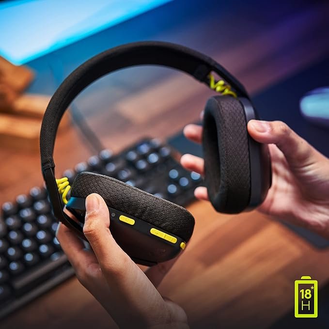 Logitech G435 LIGHTSPEED & Bluetooth Wireless Gaming Headset, Ultra Lightweight 165g over-ear headphones, built-in mics, 18h battery, compatible with Dolby Atmos, PC, PS4, PS5, Nintendo Switch - Black